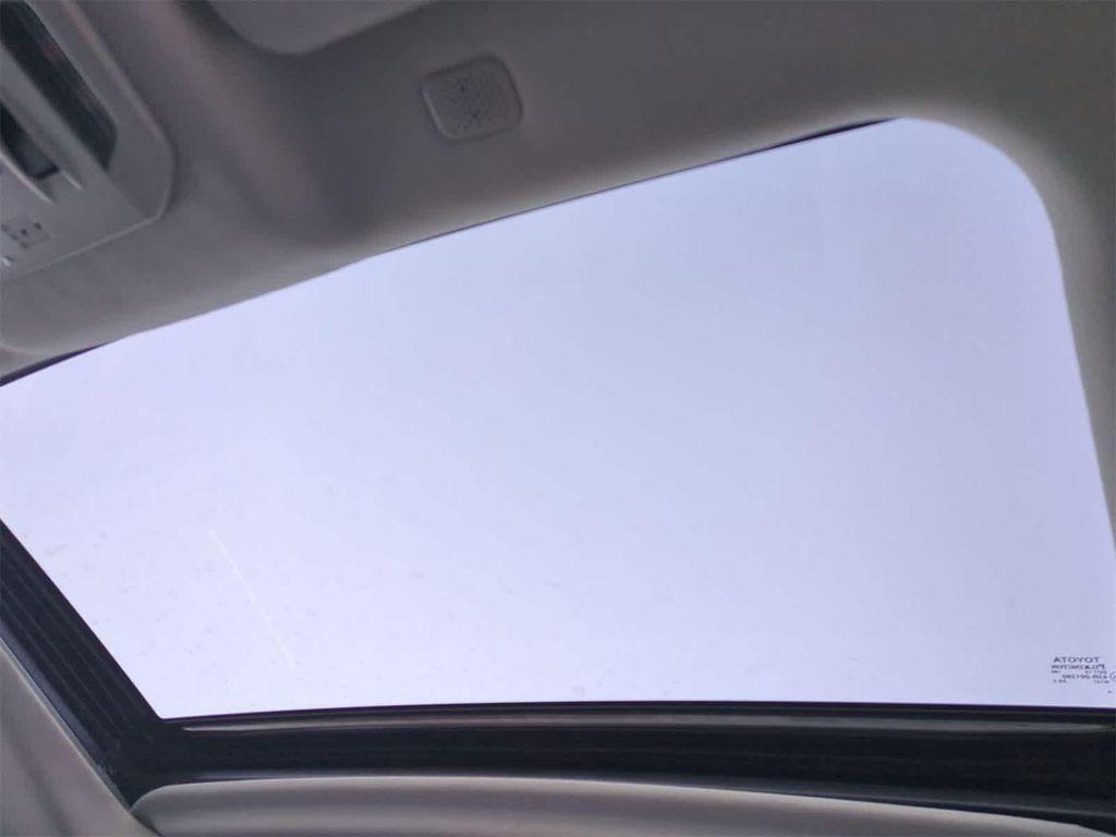 used 2022 Toyota Highlander car, priced at $29,642