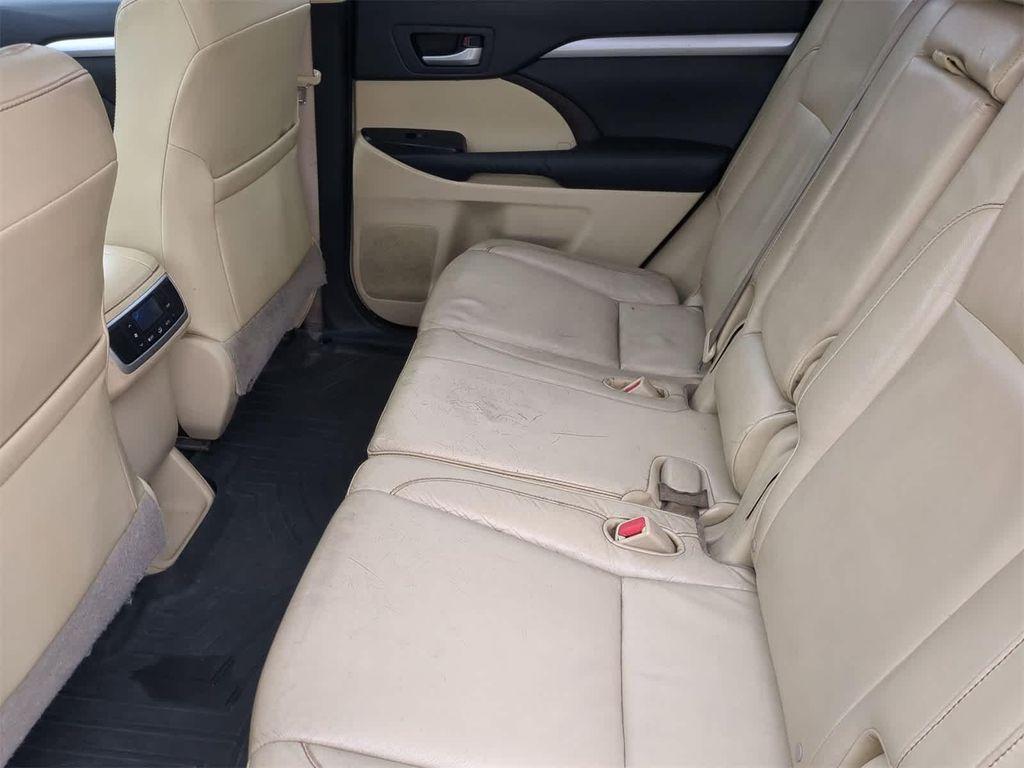 used 2015 Toyota Highlander car, priced at $11,999