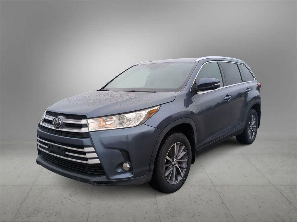 used 2019 Toyota Highlander car, priced at $18,499