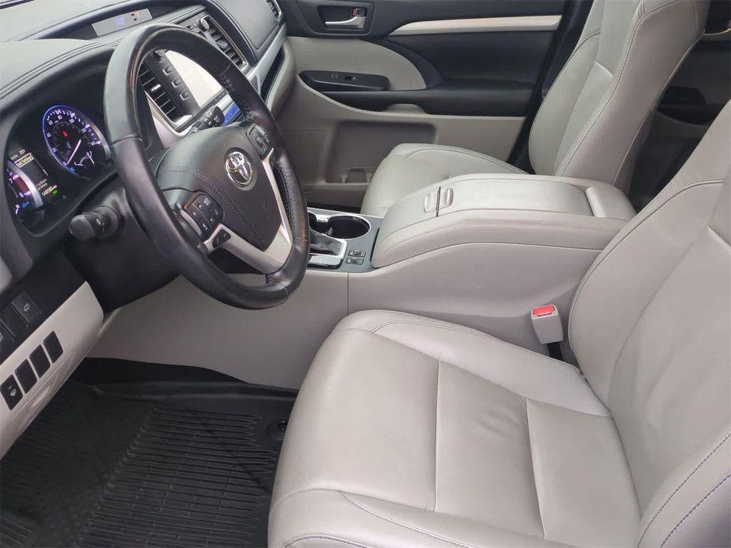 used 2019 Toyota Highlander car, priced at $18,499