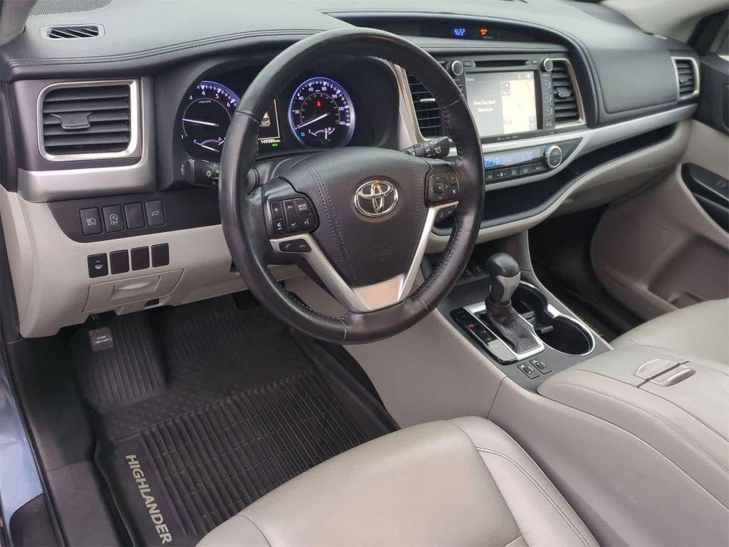 used 2019 Toyota Highlander car, priced at $18,499
