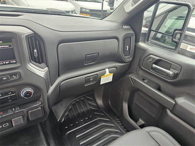 new 2025 Chevrolet Silverado 2500 car, priced at $54,118