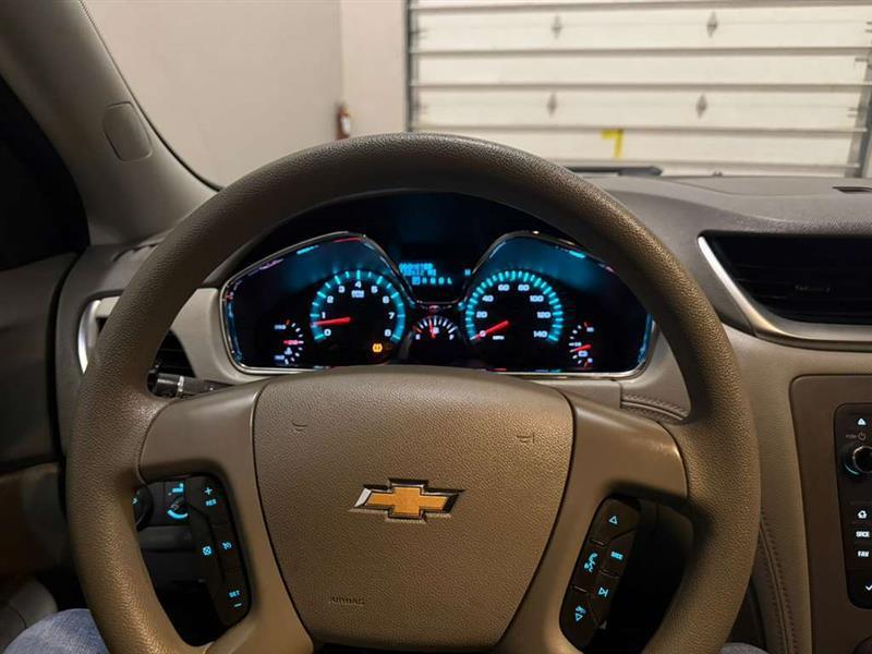 used 2016 Chevrolet Traverse car, priced at $7,995