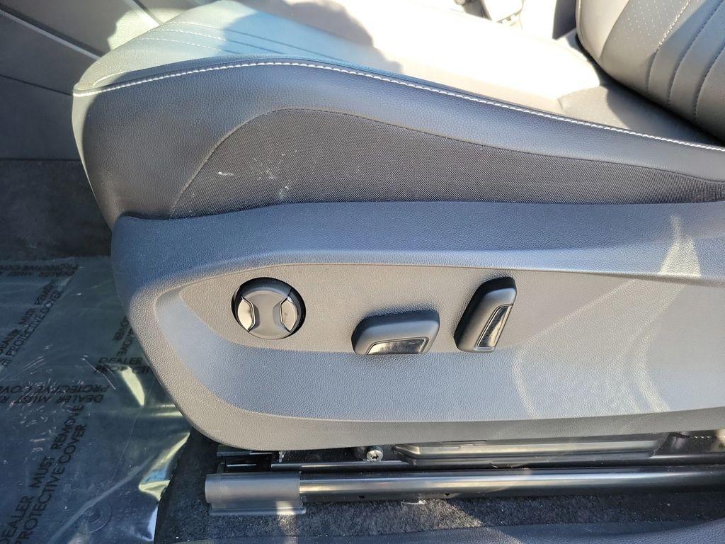 used 2024 Volkswagen Tiguan car, priced at $22,607