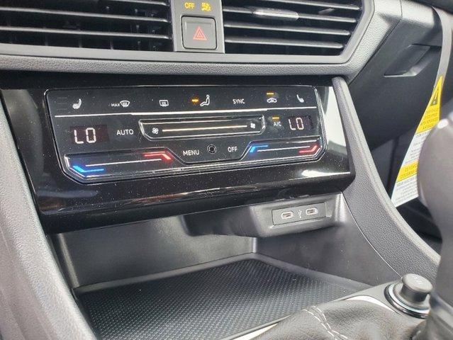 used 2025 Volkswagen Jetta car