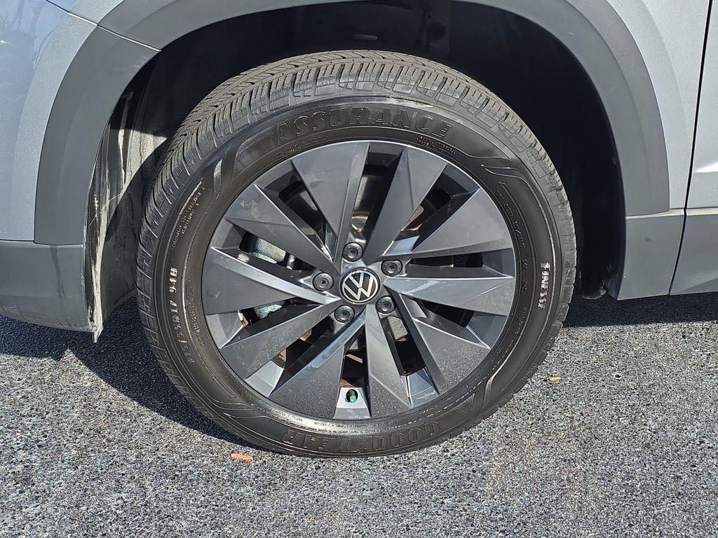 used 2024 Volkswagen Taos car, priced at $18,865