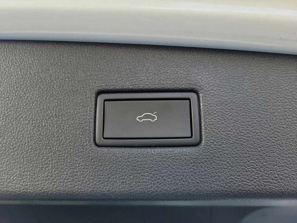 used 2022 Volkswagen Tiguan car, priced at $17,714