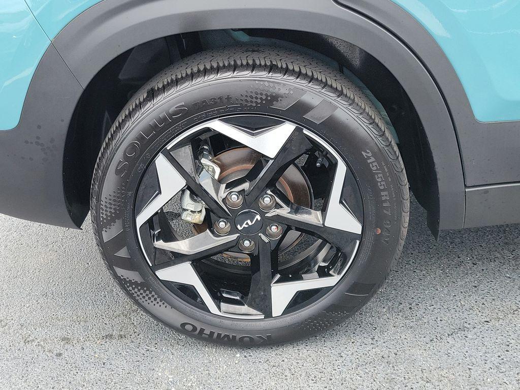 used 2025 Kia Seltos car, priced at $25,309