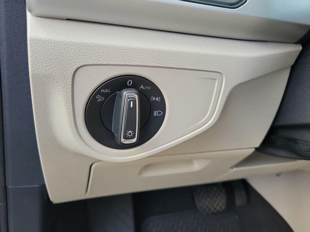 used 2022 Volkswagen Atlas car, priced at $21,995