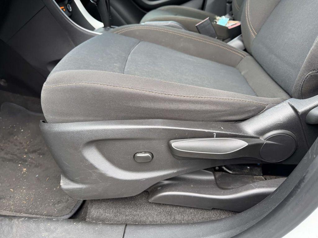 used 2022 Chevrolet Trax car, priced at $15,438