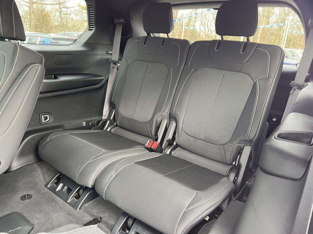 used 2025 Jeep Grand Cherokee L car, priced at $34,400