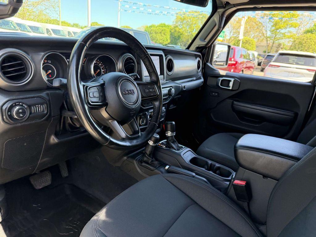 used 2022 Jeep Gladiator car, priced at $28,028