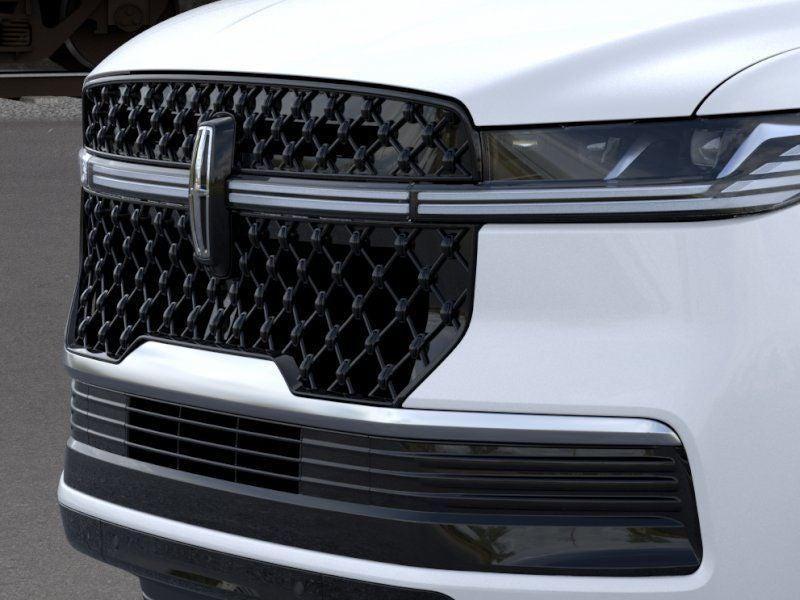 new 2026 Lincoln Navigator car, priced at $102,389
