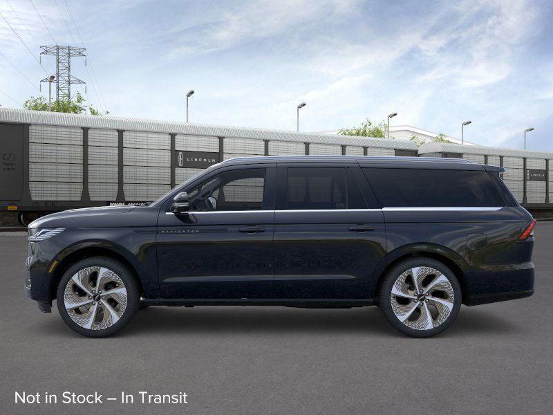 new 2026 Lincoln Navigator car, priced at $114,061