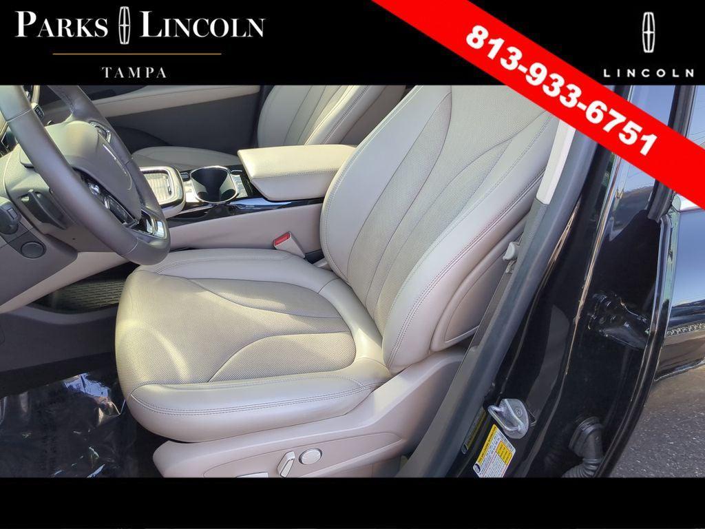 used 2022 Lincoln Nautilus car, priced at $37,989