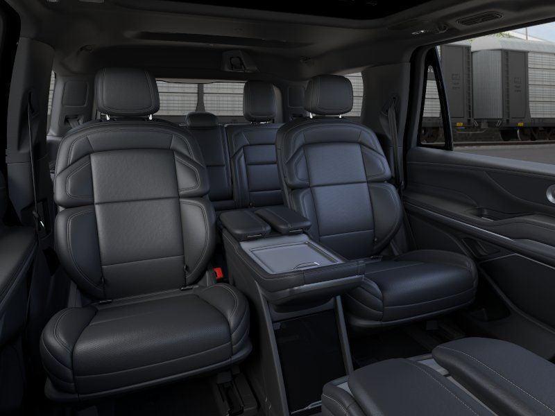 new 2026 Lincoln Navigator car, priced at $102,389