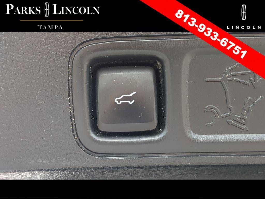 used 2021 Lincoln Navigator car, priced at $39,836