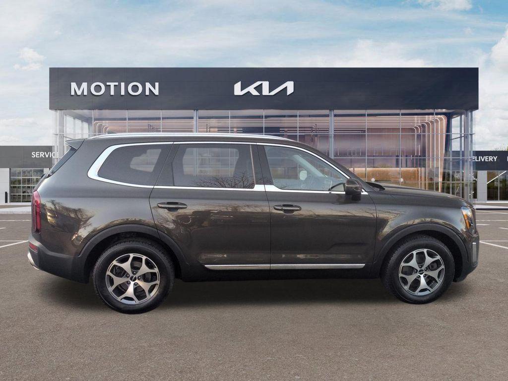 used 2022 Kia Telluride car, priced at $35,556