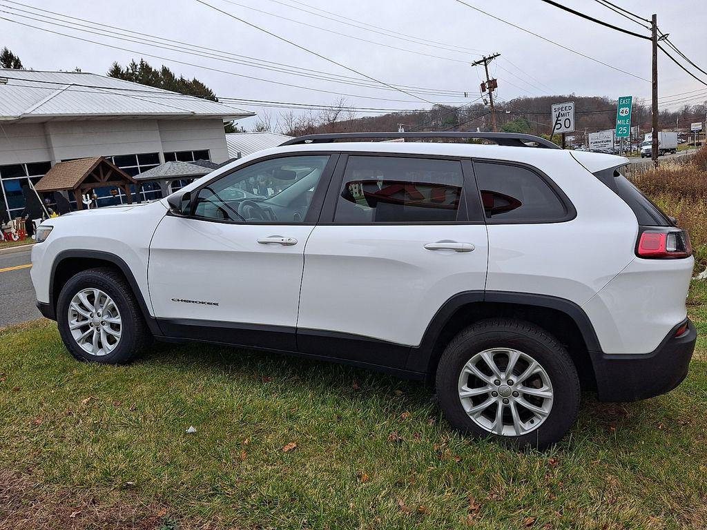used 2022 Jeep Cherokee car, priced at $20,588