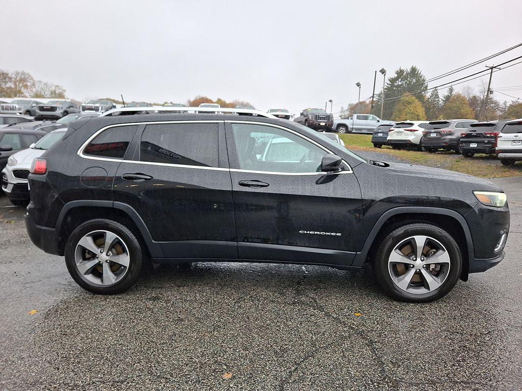 used 2019 Jeep Cherokee car, priced at $10,707