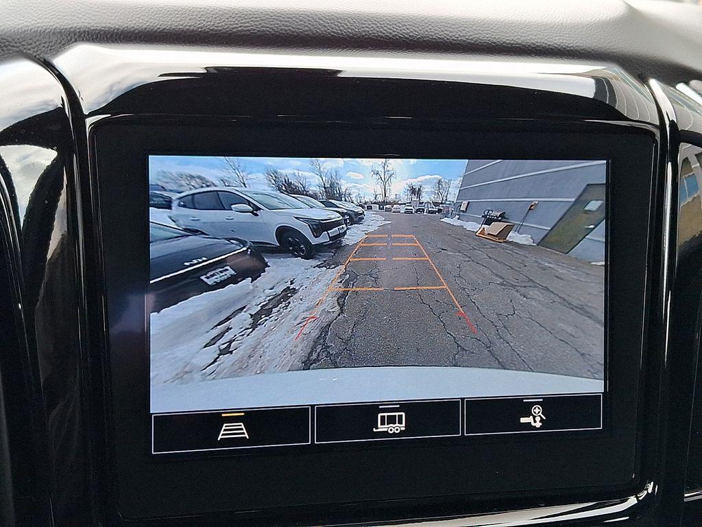 used 2022 Chevrolet Traverse car, priced at $27,272