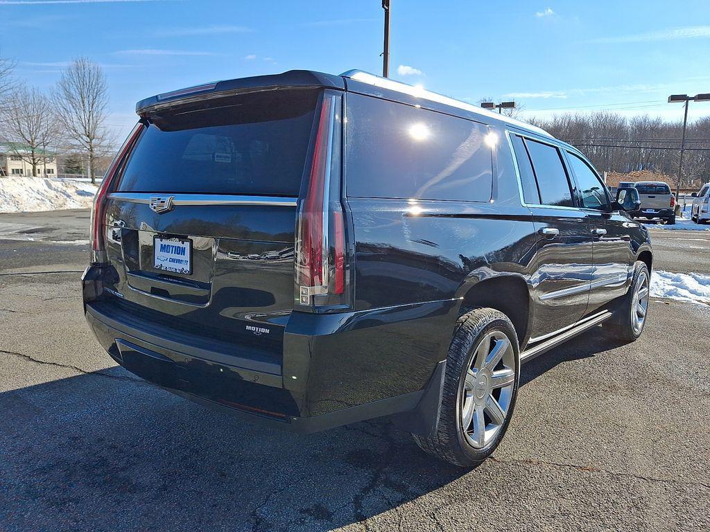 used 2019 Cadillac Escalade ESV car, priced at $29,888