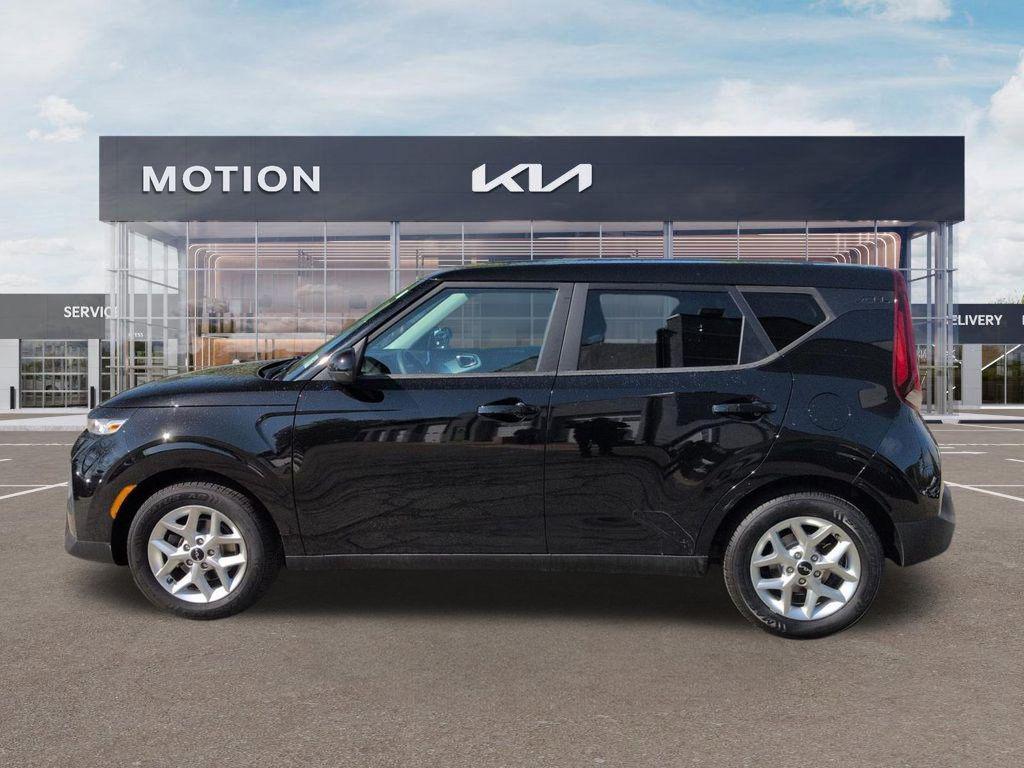 used 2022 Kia Soul car, priced at $16,488