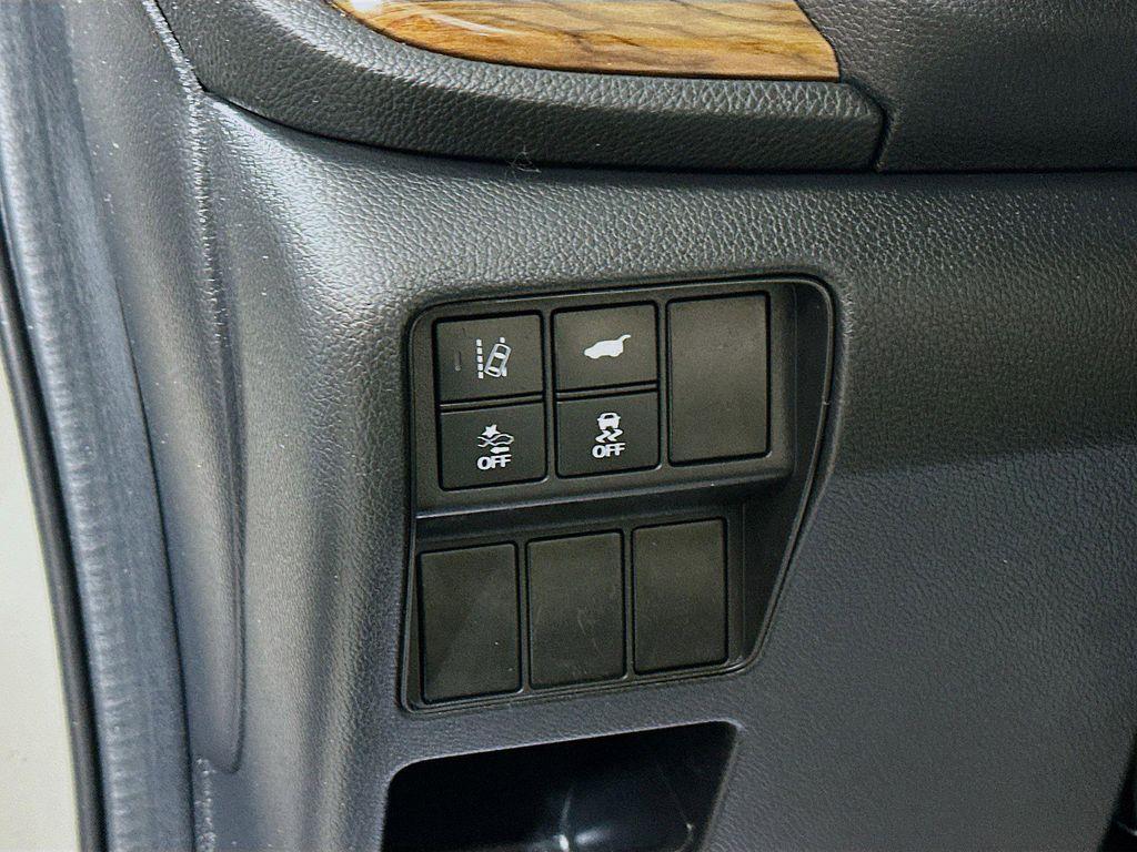 used 2018 Honda CR-V car, priced at $20,771