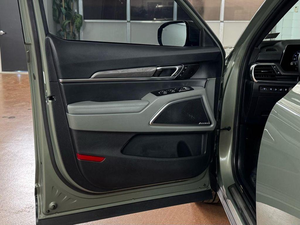 used 2023 Kia Telluride car, priced at $35,987