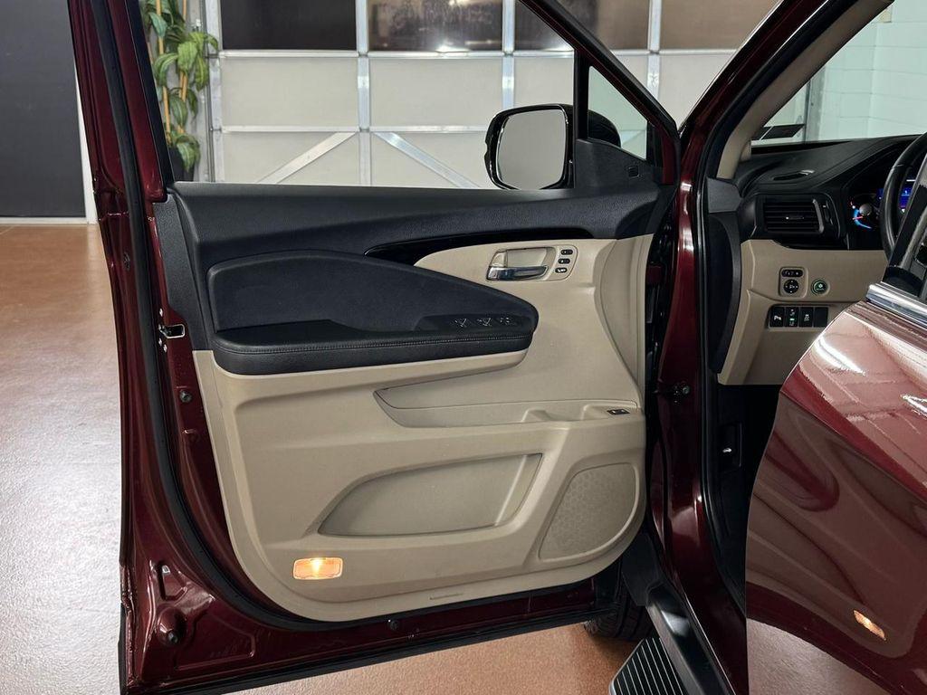 used 2022 Honda Pilot car, priced at $34,487