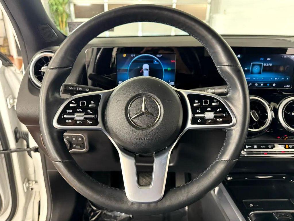 used 2022 Mercedes-Benz GLB 250 car, priced at $27,987