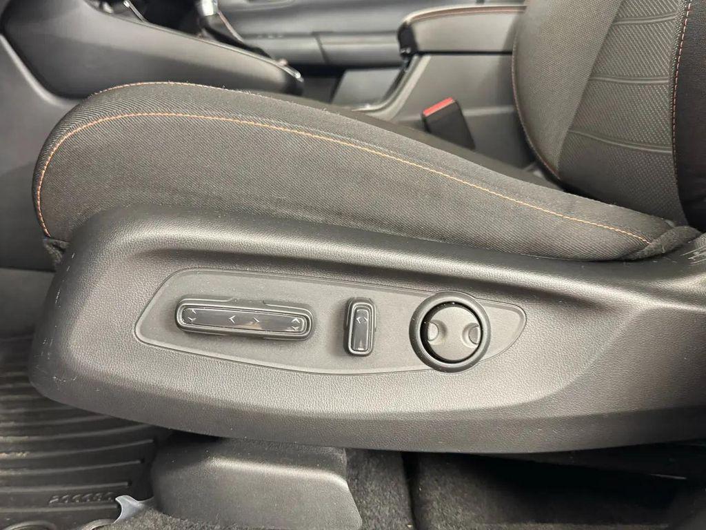 used 2025 Honda CR-V Hybrid car, priced at $33,987