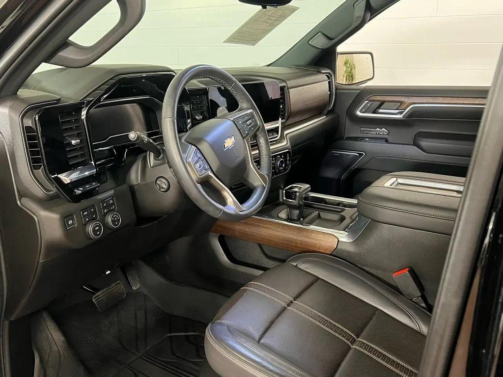 used 2022 Chevrolet Silverado 1500 car, priced at $43,987