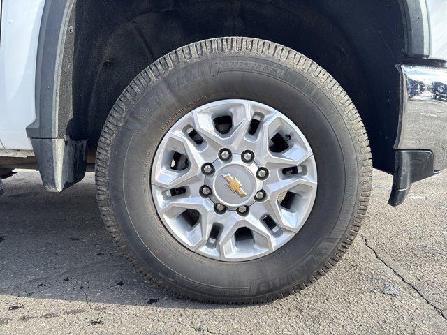 used 2021 Chevrolet Silverado 2500 car, priced at $40,338