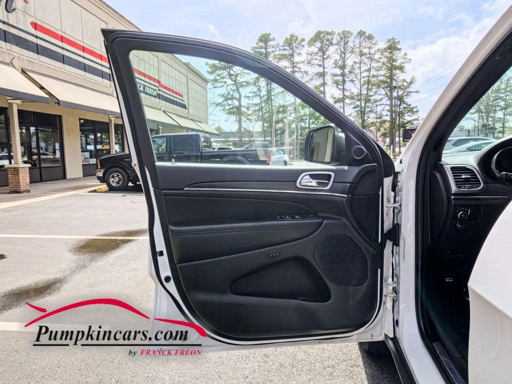 used 2018 Jeep Grand Cherokee car, priced at $17,995