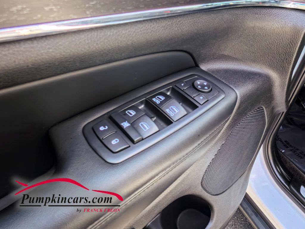 used 2018 Jeep Grand Cherokee car, priced at $17,995