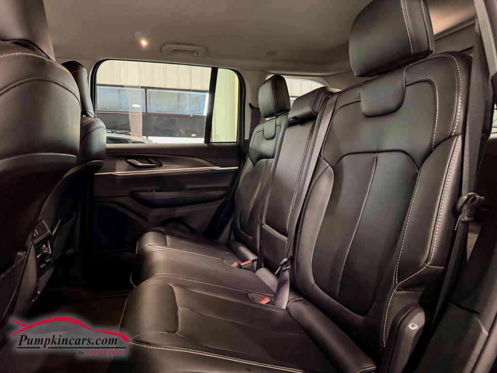 used 2023 Jeep Grand Cherokee car, priced at $33,995