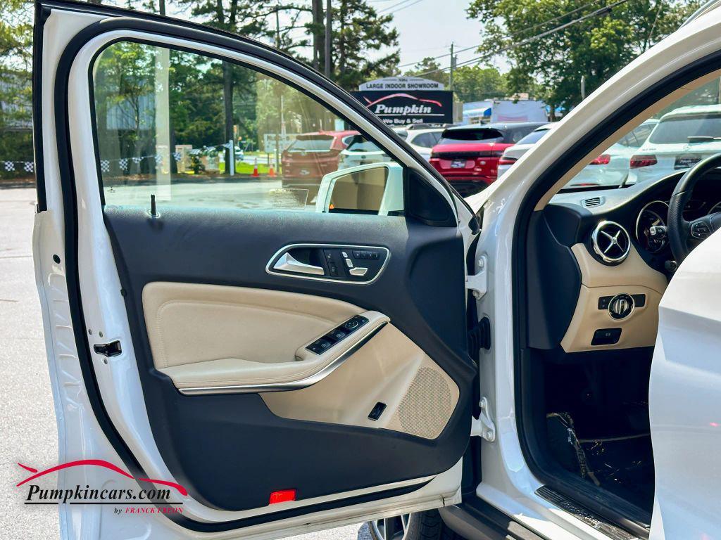 used 2020 Mercedes-Benz GLA 250 car, priced at $22,395