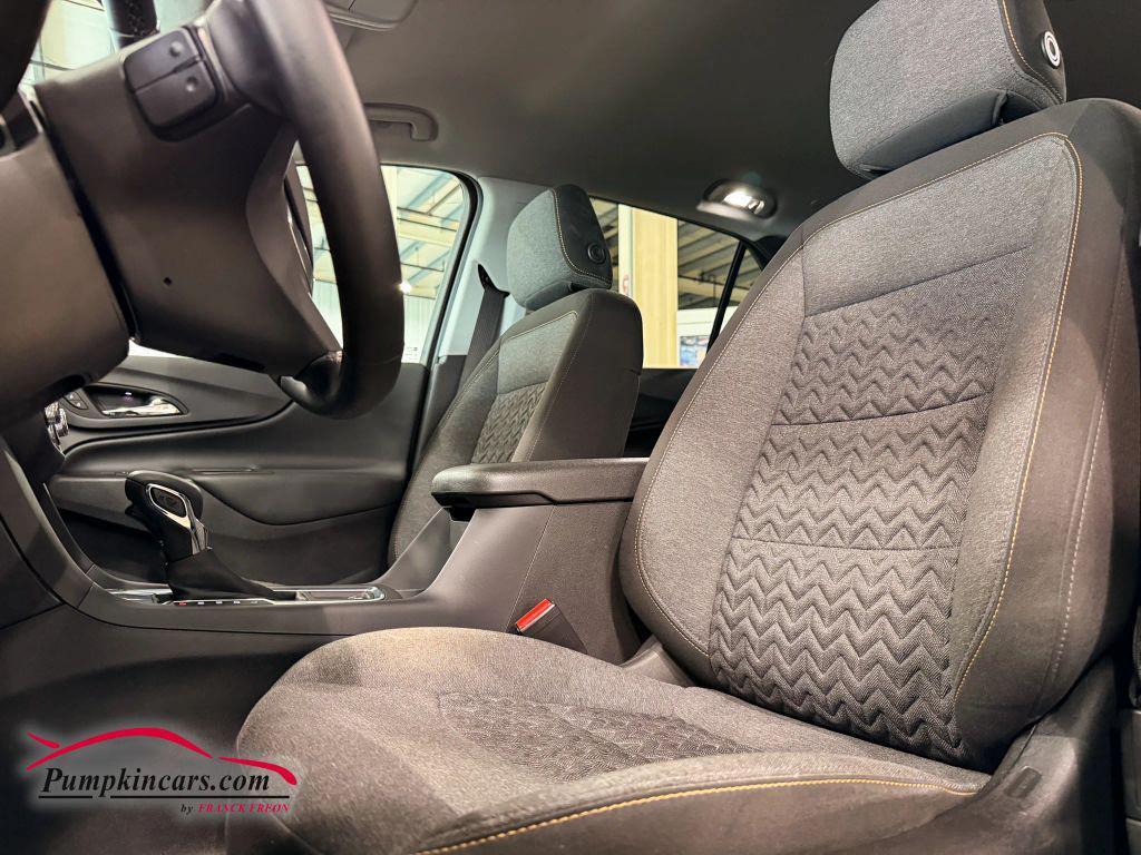 used 2024 Chevrolet Equinox car, priced at $22,995