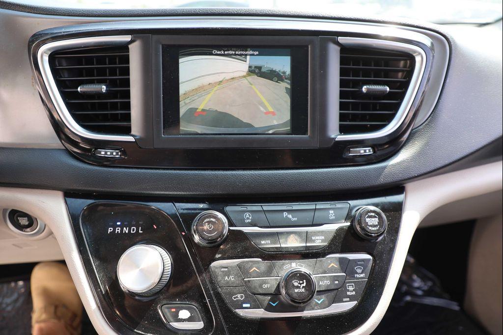 used 2020 Chrysler Pacifica car, priced at $14,295