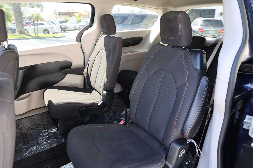 used 2017 Chrysler Pacifica car, priced at $11,495