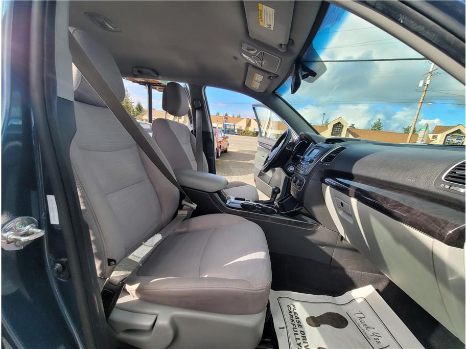 used 2014 Kia Sorento car, priced at $6,985