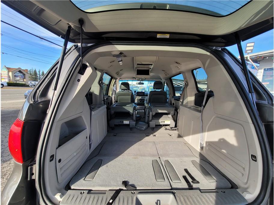 used 2010 Volkswagen Routan car, priced at $3,985