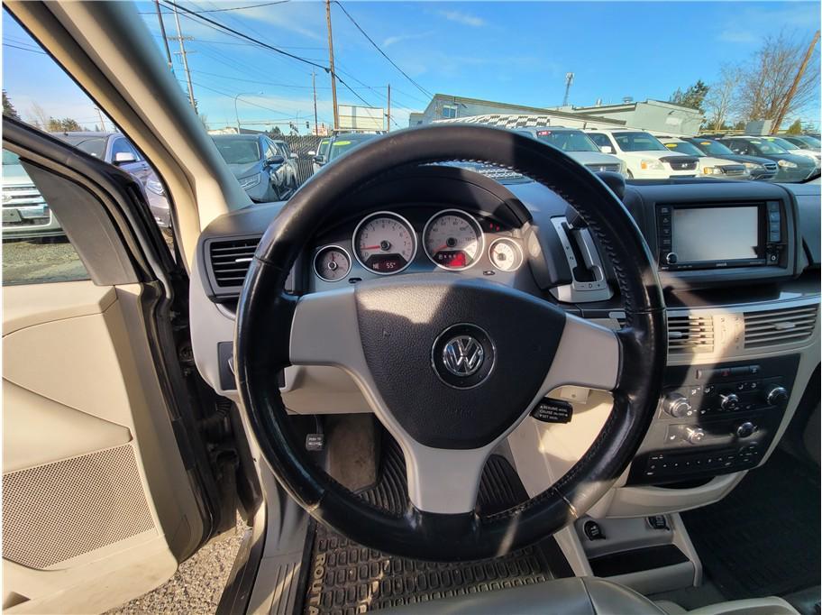 used 2010 Volkswagen Routan car, priced at $3,985