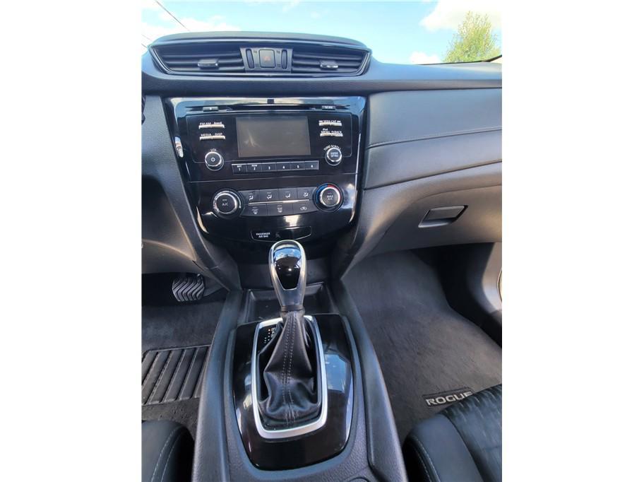 used 2017 Nissan Rogue car, priced at $7,325