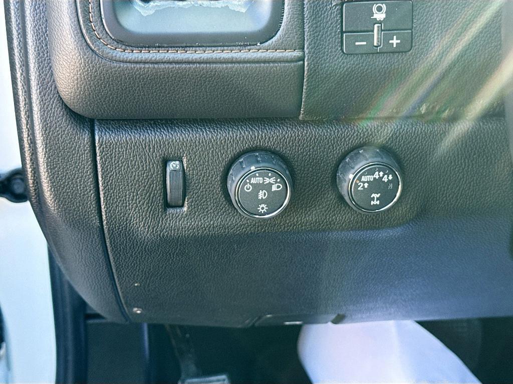 used 2022 GMC Canyon car, priced at $30,475