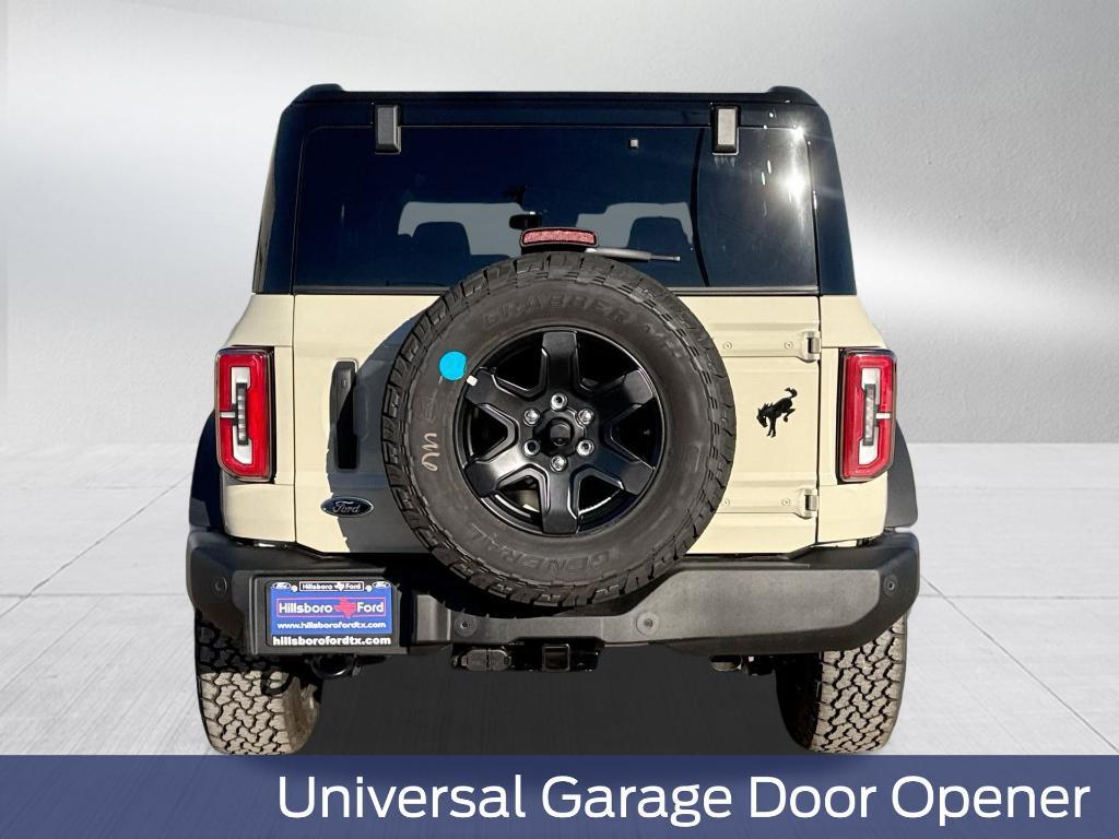 new 2025 Ford Bronco car, priced at $52,626