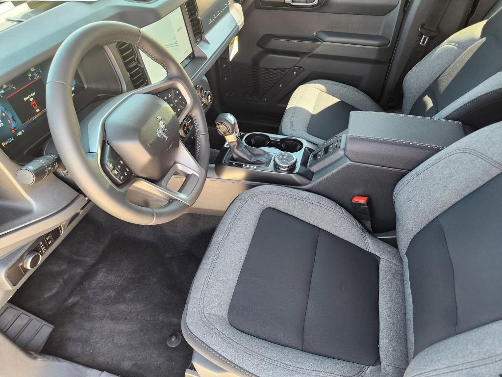 new 2025 Ford Bronco car, priced at $40,077