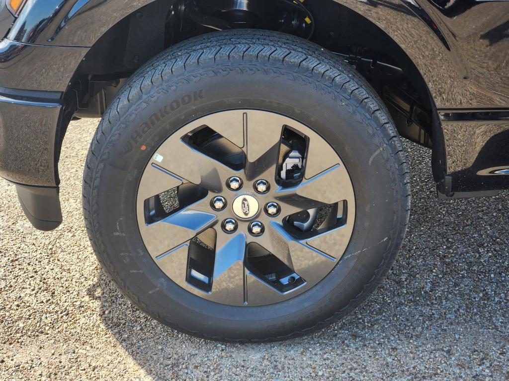 new 2025 Ford F-150 car, priced at $42,701