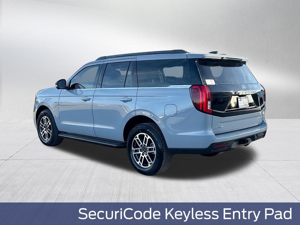new 2025 Ford Expedition car, priced at $63,361